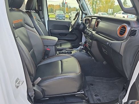 Used 2023 Jeep Gladiator Mojave w/ Trailer Tow Package image 28