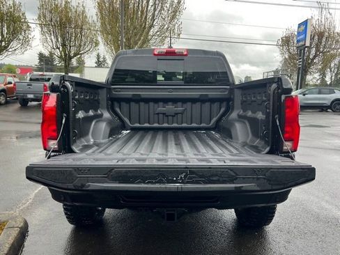 New 2026 Chevrolet Colorado ZR2 w/ Technology Package AWD/4WD image 7