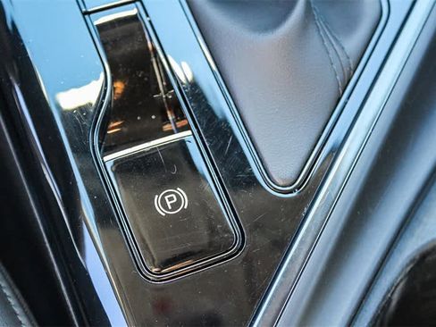 Used 2023 Kia Niro EX image 34