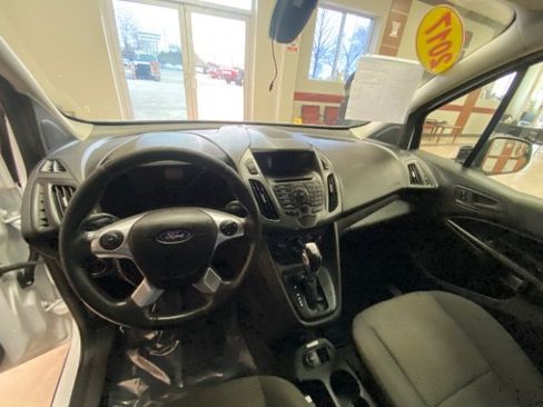 Used 2017 Ford Transit Connect XL image 16