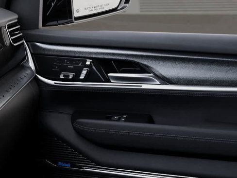 New 2026 Jeep Grand Wagoneer Summit image 25