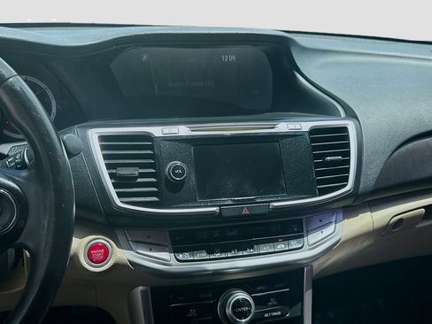 Used 2015 Honda Accord EX-L image 12