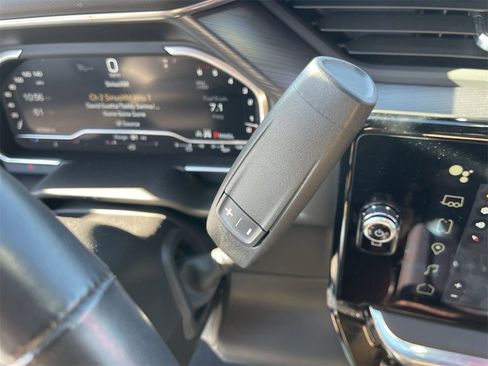 Used 2024 GMC Sierra 2500 Denali Ultimate image 20