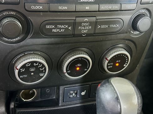 Used 2011 MAZDA MX-5 Miata Grand Touring w/ Premium Pkg image 21