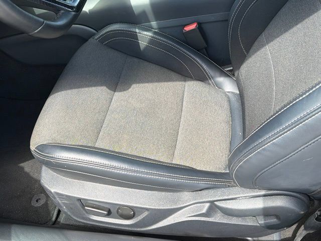Used 2025 Ford Mustang Coupe RWD image 17