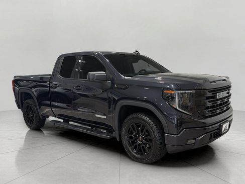 Used 2023 GMC Sierra 1500 Elevation AWD/4WD image 1
