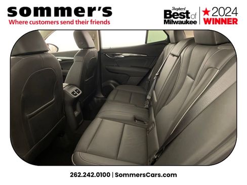 Used 2023 Buick Envision Essence image 22