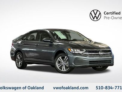 Certified 2022 Volkswagen Jetta SE