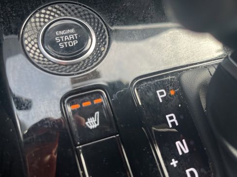 Used 2023 Kia Niro EX image 21