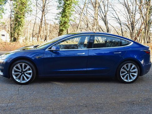 Used 2018 Tesla Model 3 Long Range image 3
