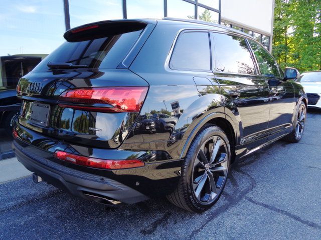 Used 2025 Audi Q7 3.0T Prestige w/ Prestige Package AWD/4WD image 5