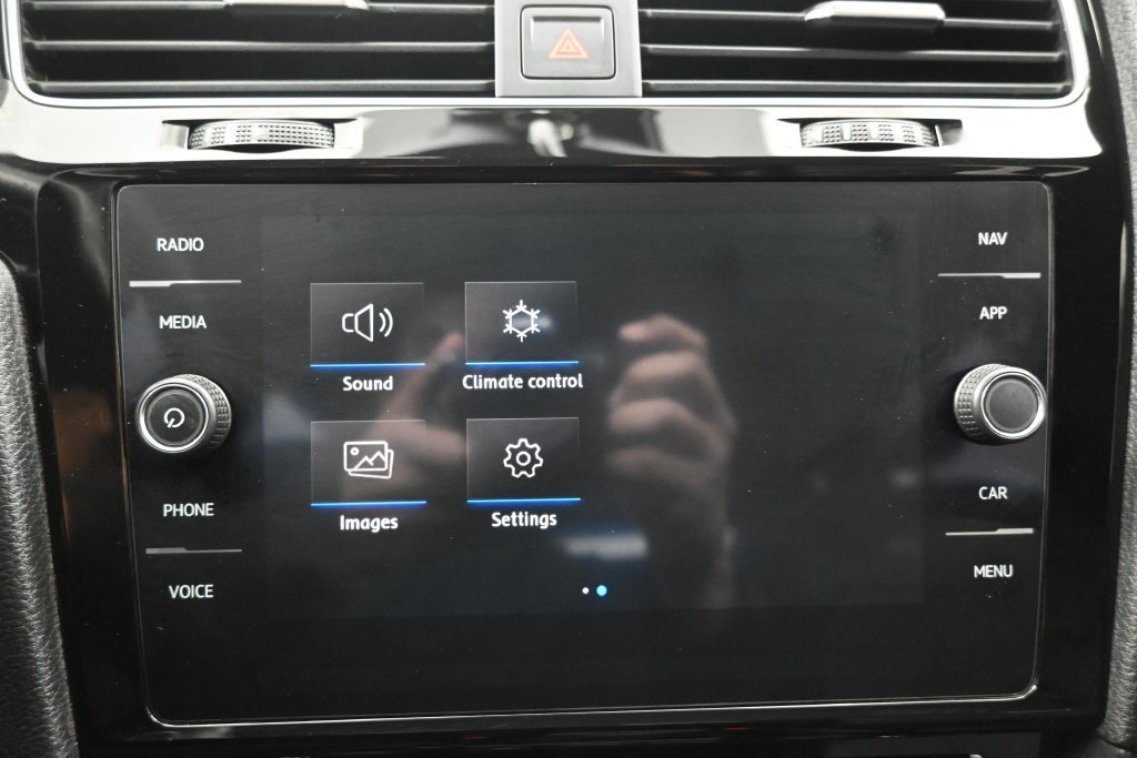 Used 2019 Volkswagen Golf R 4-Door AWD/4WD image 13