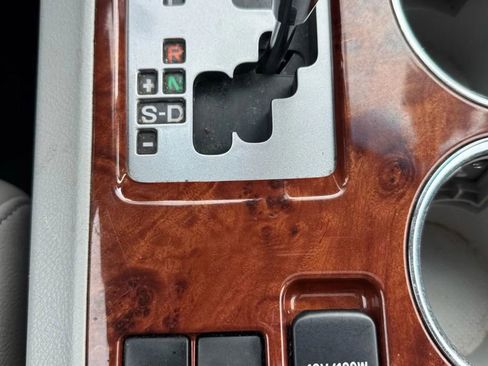 Used 2012 Toyota Highlander Limited image 24