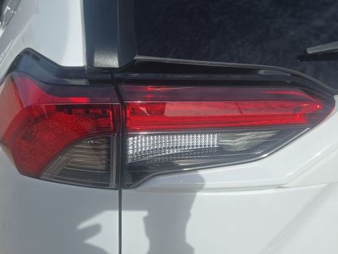 Used 2023 Toyota RAV4 XLE image 33