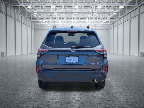 Used 2026 Subaru Forester Premium AWD/4WD image 4