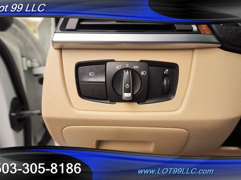 Used 2013 BMW 328i xDrive Sedan AWD/4WD image 26