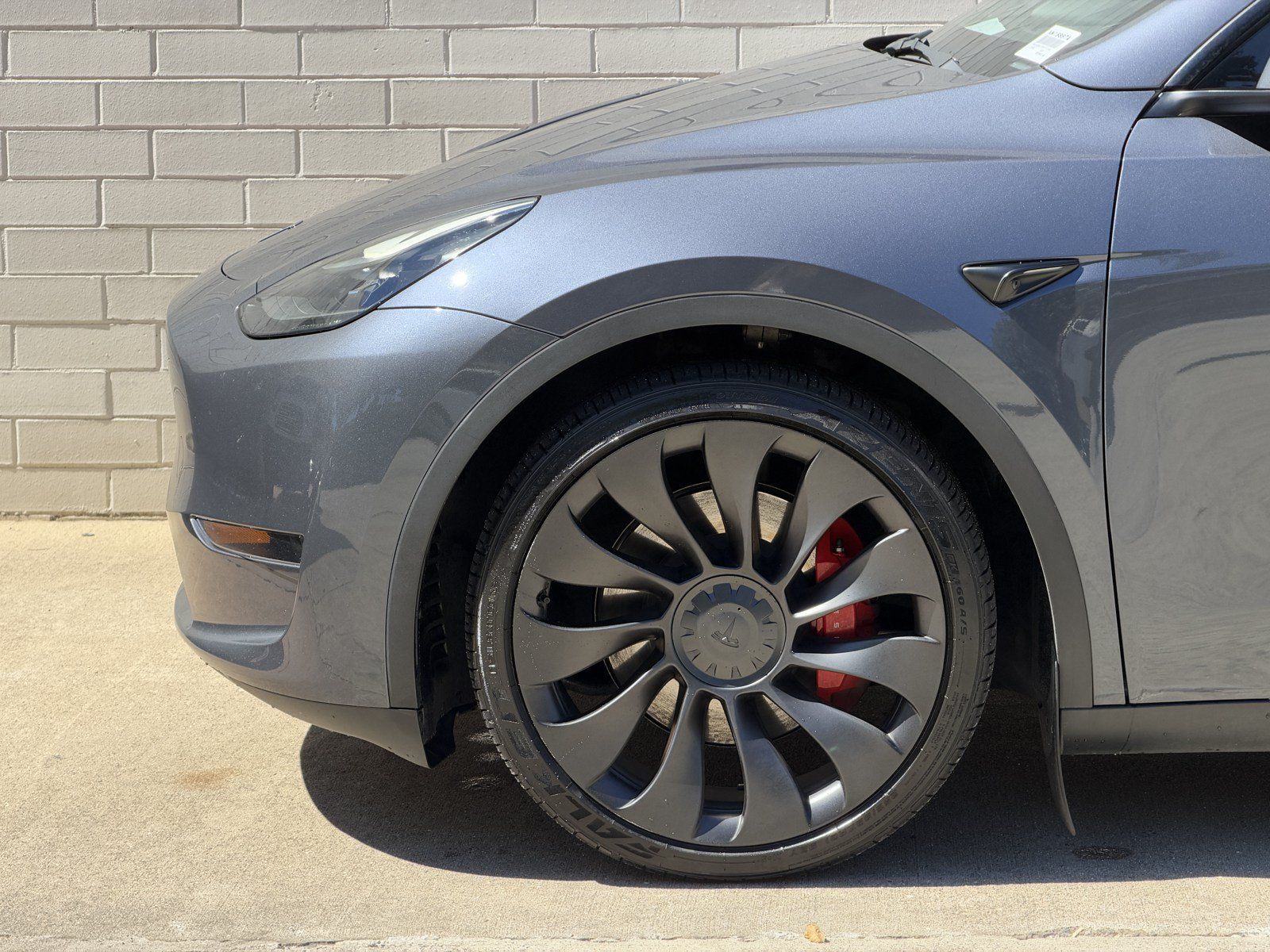 Used 2023 Tesla Model Y Performance AWD/4WD image 9