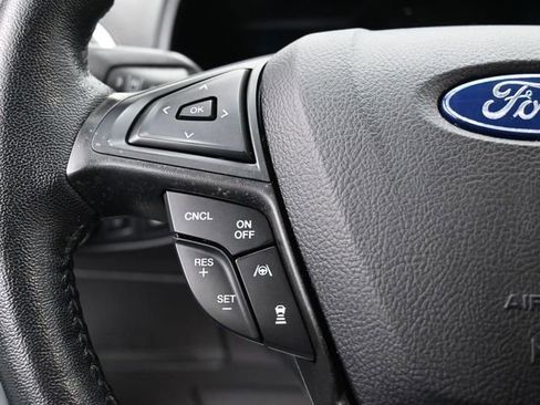 Certified 2022 Ford Edge Titanium w/ Equipment Group 301A image 17