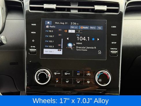 Used 2024 Hyundai Tucson SE AWD/4WD image 17