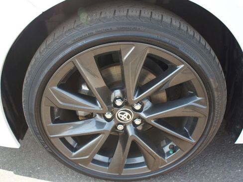 Used 2024 Toyota Corolla SE image 23