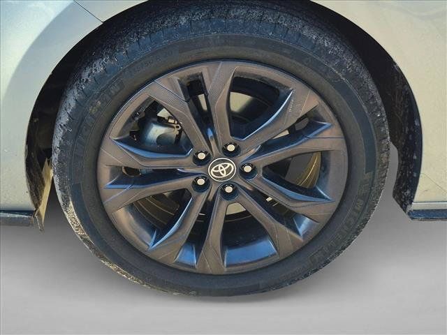 Used 2022 Toyota Sienna XSE FWD image 17