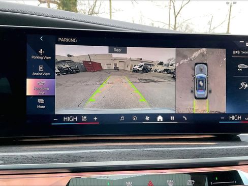 Certified 2023 BMW 740i image 30