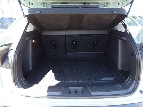 Used 2025 Chevrolet Trax ACTIV FWD image 23