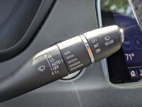 Used 2023 Cadillac XT4 Premium Luxury image 14