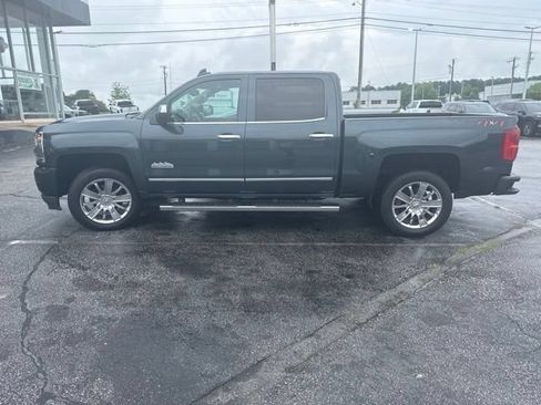 Used 2018 Chevrolet Silverado 1500 High Country AWD/4WD image 31