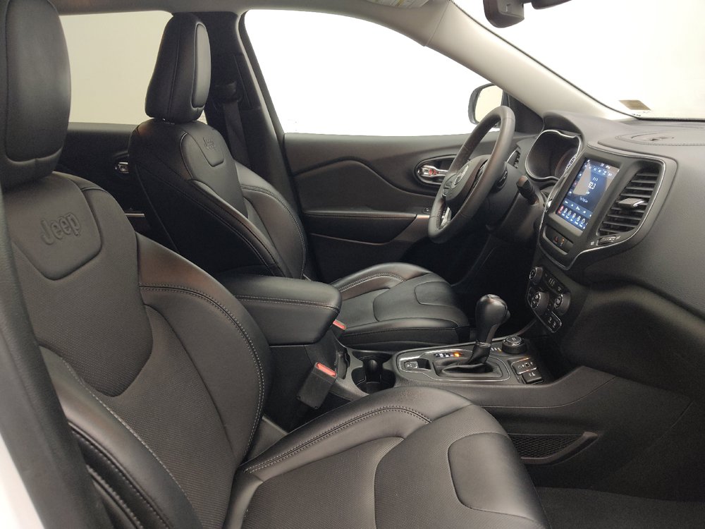 Used 2022 Jeep Cherokee Latitude Lux w/ Sun & Sound Group AWD/4WD image 21
