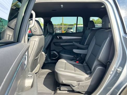 Used 2026 Buick Enclave Sport Touring w/ Super Cruise Package AWD/4WD image 18