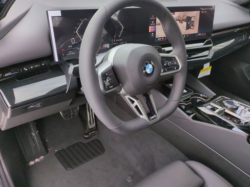 New 2026 BMW 530i xDrive w/ M Sport Package image 12