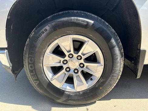 Used 2019 Chevrolet Silverado 1500 LT RWD image 5