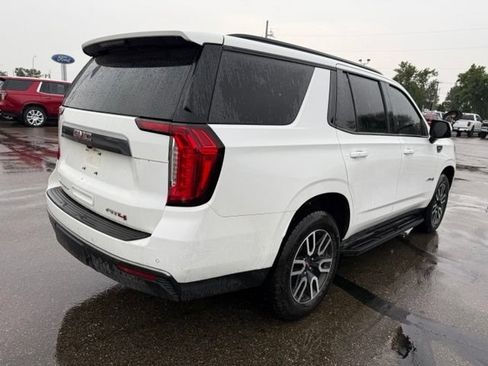 Used 2022 GMC Yukon AT4 w/ Technology Package AWD/4WD image 10