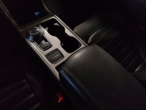 Used 2024 Ford Edge SEL image 26