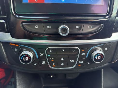 Used 2019 Chevrolet Traverse Premier AWD/4WD image 24