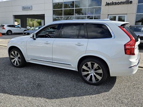 New 2025 Volvo XC90 T8 Plus w/ Protection Package Premier AWD/4WD image 4