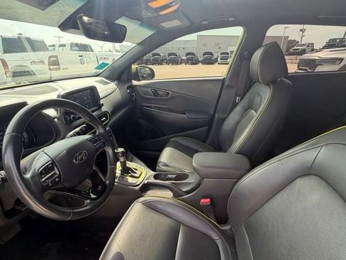 Used 2020 Hyundai Kona Limited FWD image 11