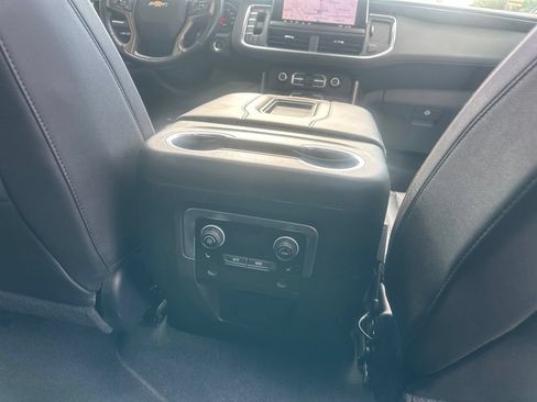 Used 2021 Chevrolet Suburban High Country w/ Premium Package AWD/4WD image 16