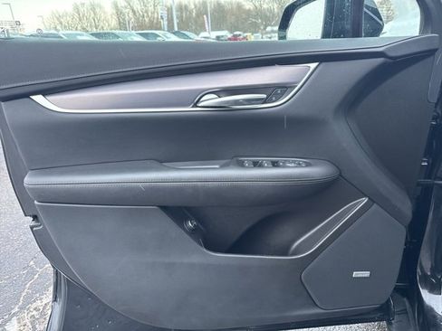 Used 2022 Cadillac XT5 Luxury image 9