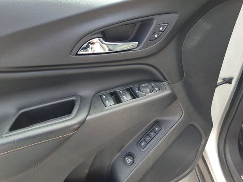 Used 2021 Chevrolet Equinox Premier AWD/4WD image 17