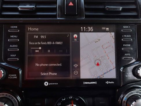 Used 2022 Toyota 4Runner TRD Off-Road Premium image 32