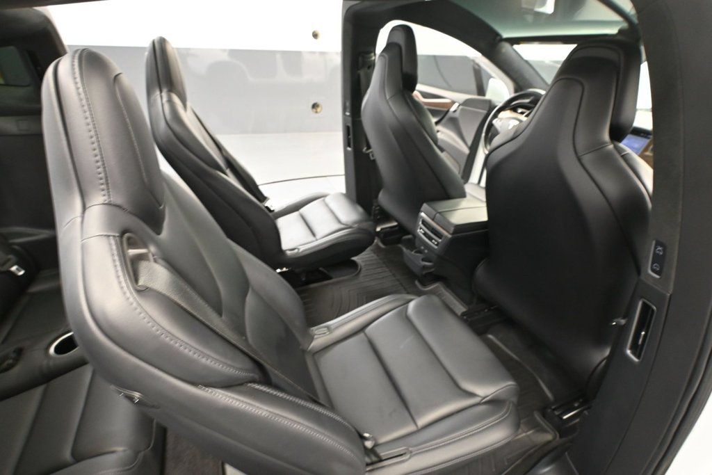 Used 2018 Tesla Model X 100D AWD/4WD image 33