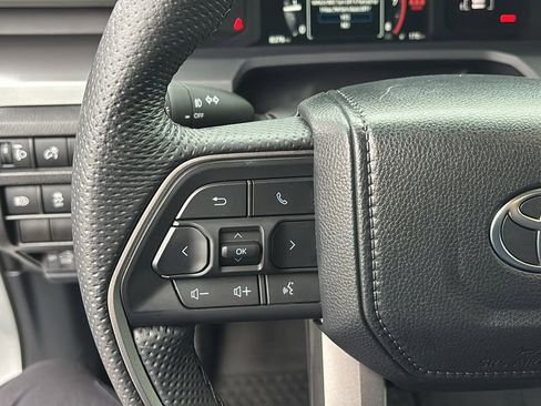 Used 2024 Toyota Tacoma SR5 image 17