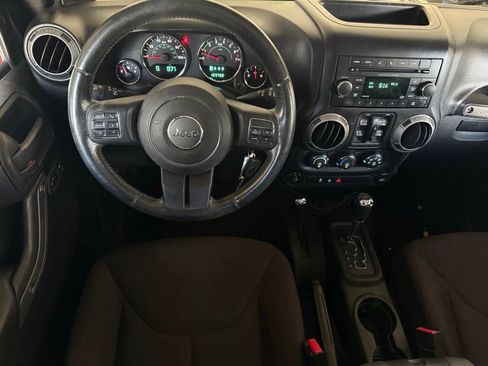 Used 2014 Jeep Wrangler Unlimited Sport w/ Quick Order Package 24S AWD/4WD image 10