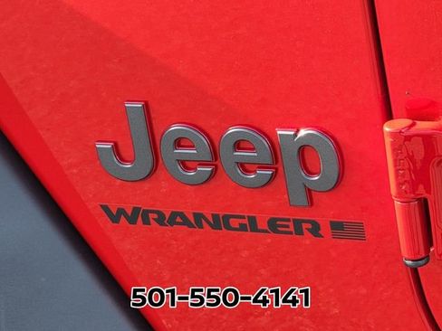 Used 2024 Jeep Wrangler Unlimited Rubicon w/ Technology Group image 8