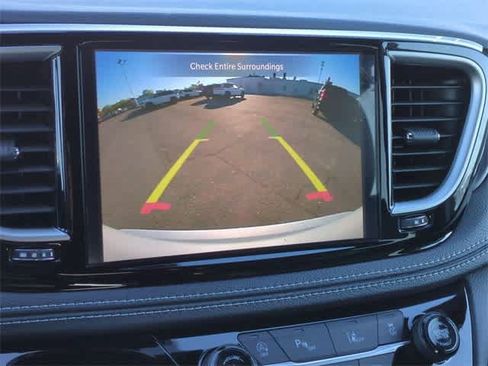 New 2026 Chrysler Pacifica Select image 31