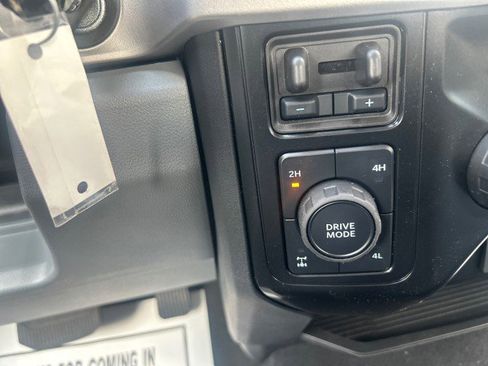 New 2025 Ford F350 XLT image 18