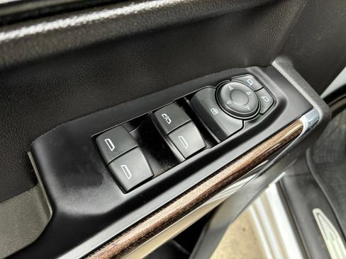 Used 2019 Chevrolet Silverado 1500 RST w/ All-Star Edition AWD/4WD image 10
