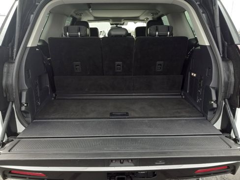Used 2025 Ford Expedition Active AWD/4WD image 12